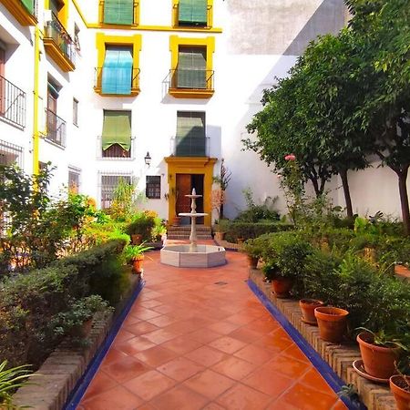 Apartmán Plaza Cristo De Burgos Sevilla Exteriér fotografie
